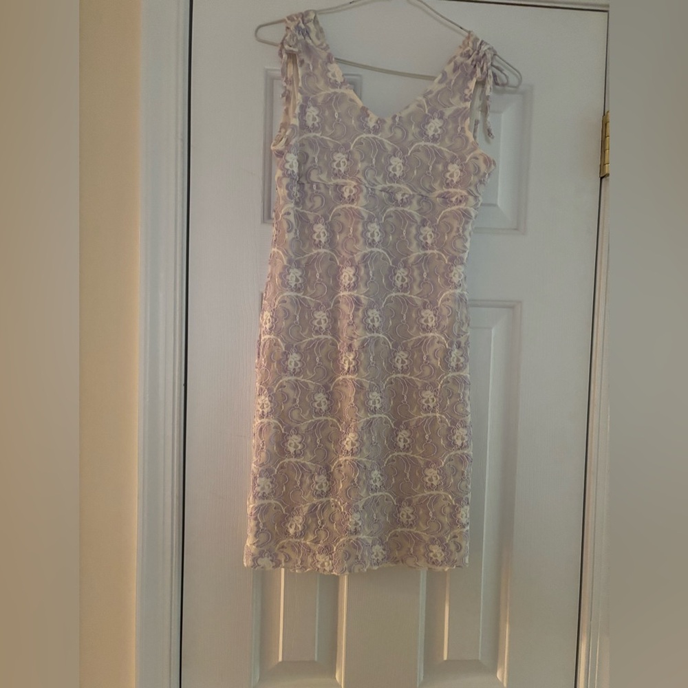 Girl’s Lace Sleeveless Dress in lavender and white knit